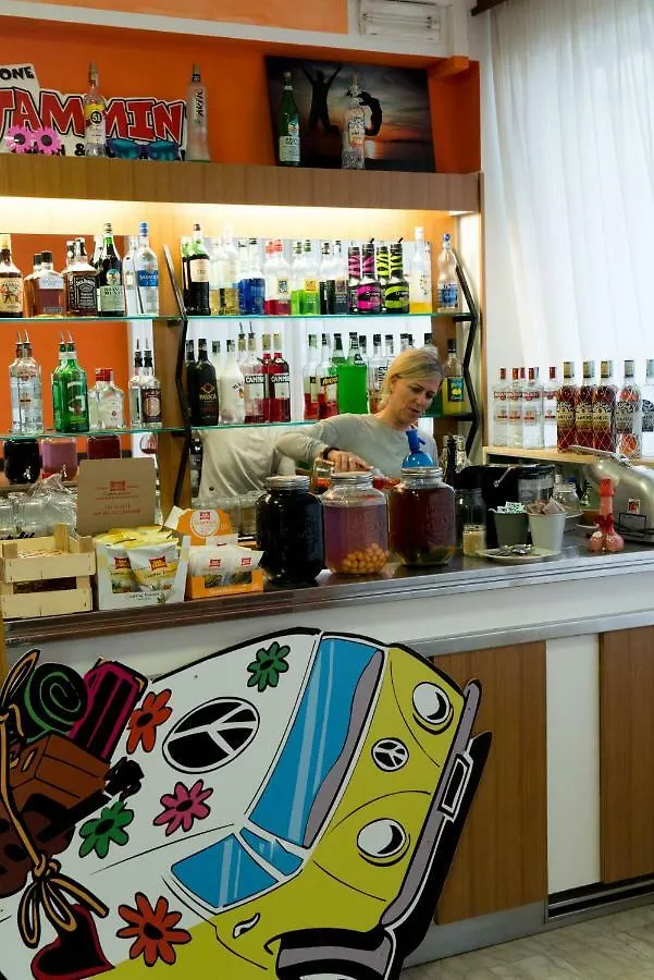 Hotel Flores Riccione 0*,